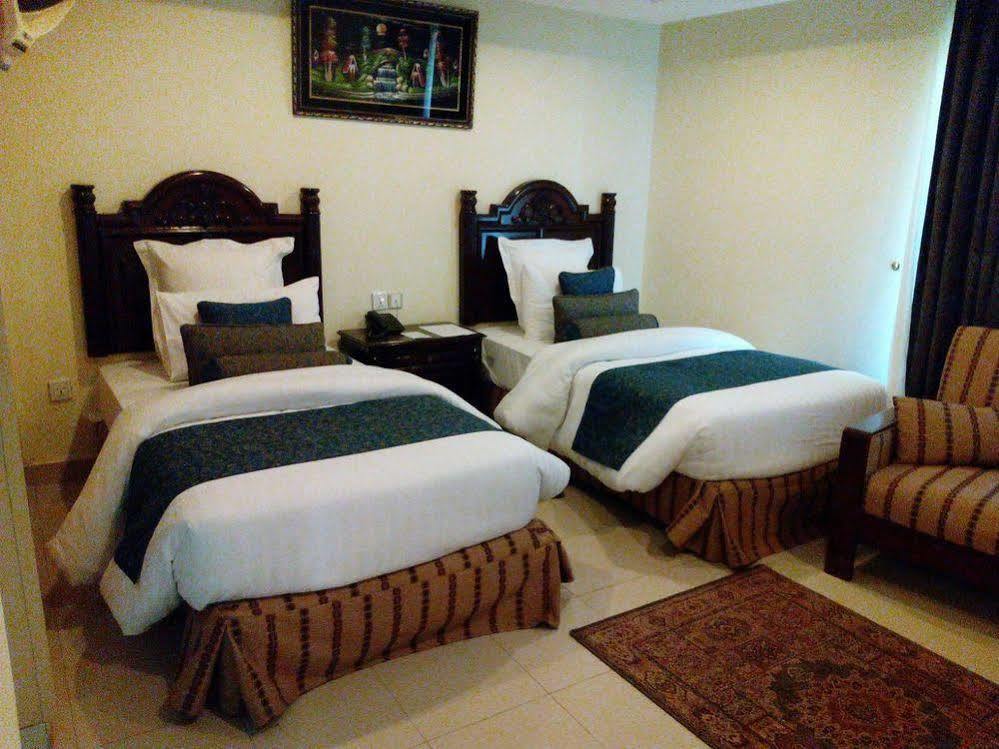 Chinar Family Resort ภูร์บัน ภายนอก รูปภาพ